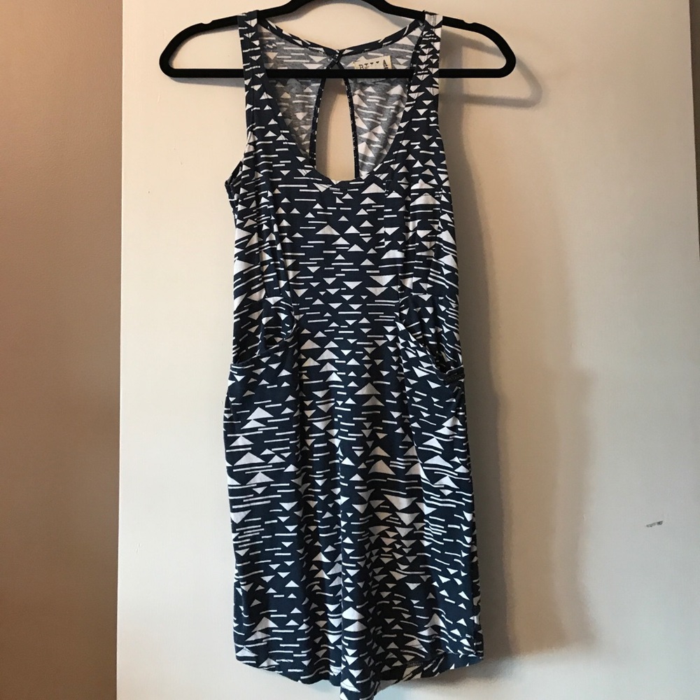 Billabong dress size small