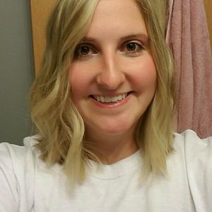 Meet your Posher, Hayley