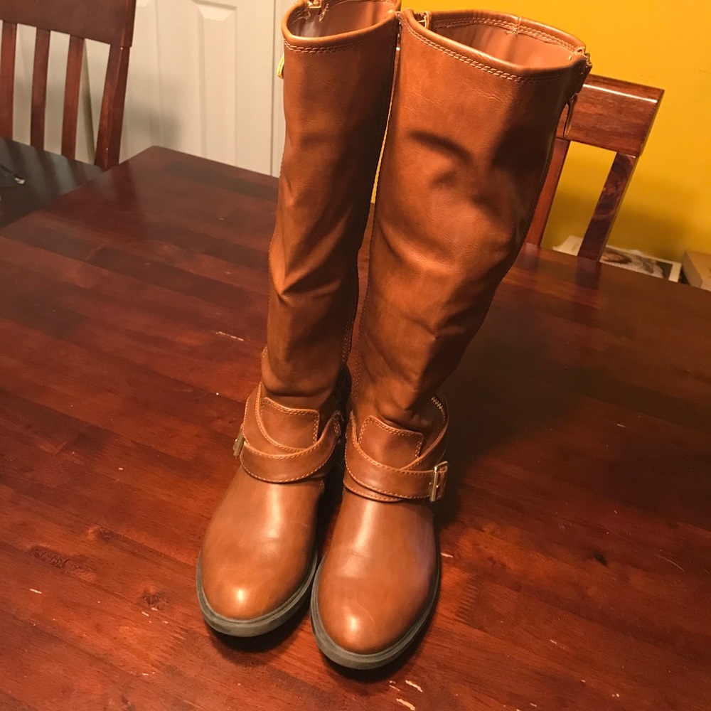 DV by Dolce Vita leather riding boots.