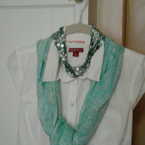 Necklace - Picture 1 of 2