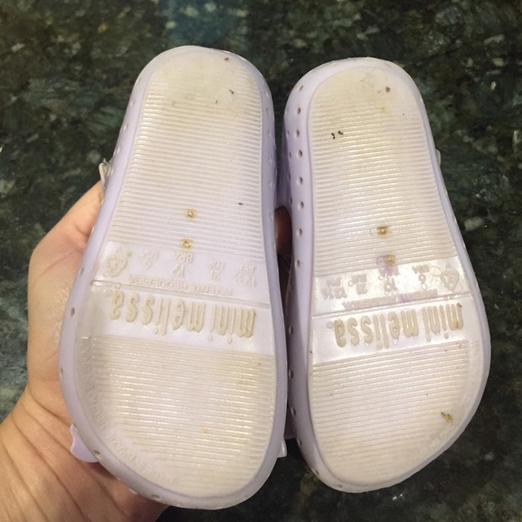 Mini Melissa purple flower ❤.  Used condition - Picture 2 of 4