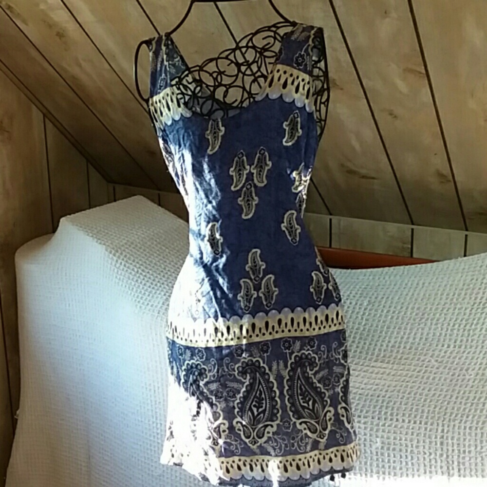 Super Cute Thai Two Dress Blue/Cream Pattern Small