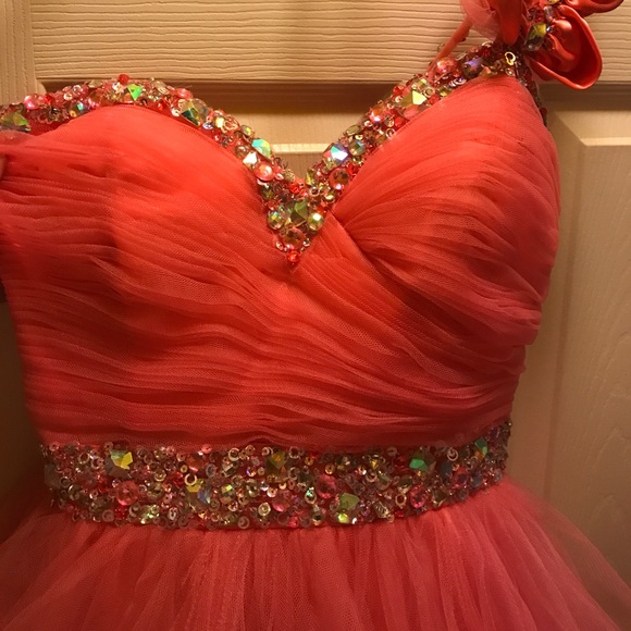 Homecoming dress - Picture 2 of 6