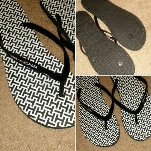 Tommy Hilfiger beach/pool sandals