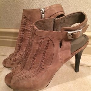 Vance v Camuto stilettos