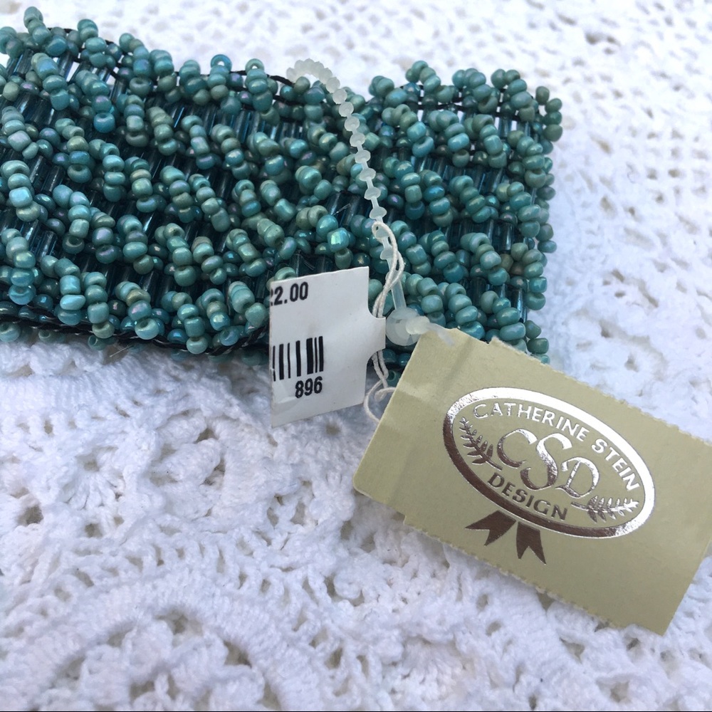 Aqua Bracelet & Earring Set 🌊 - Picture 6 of 8