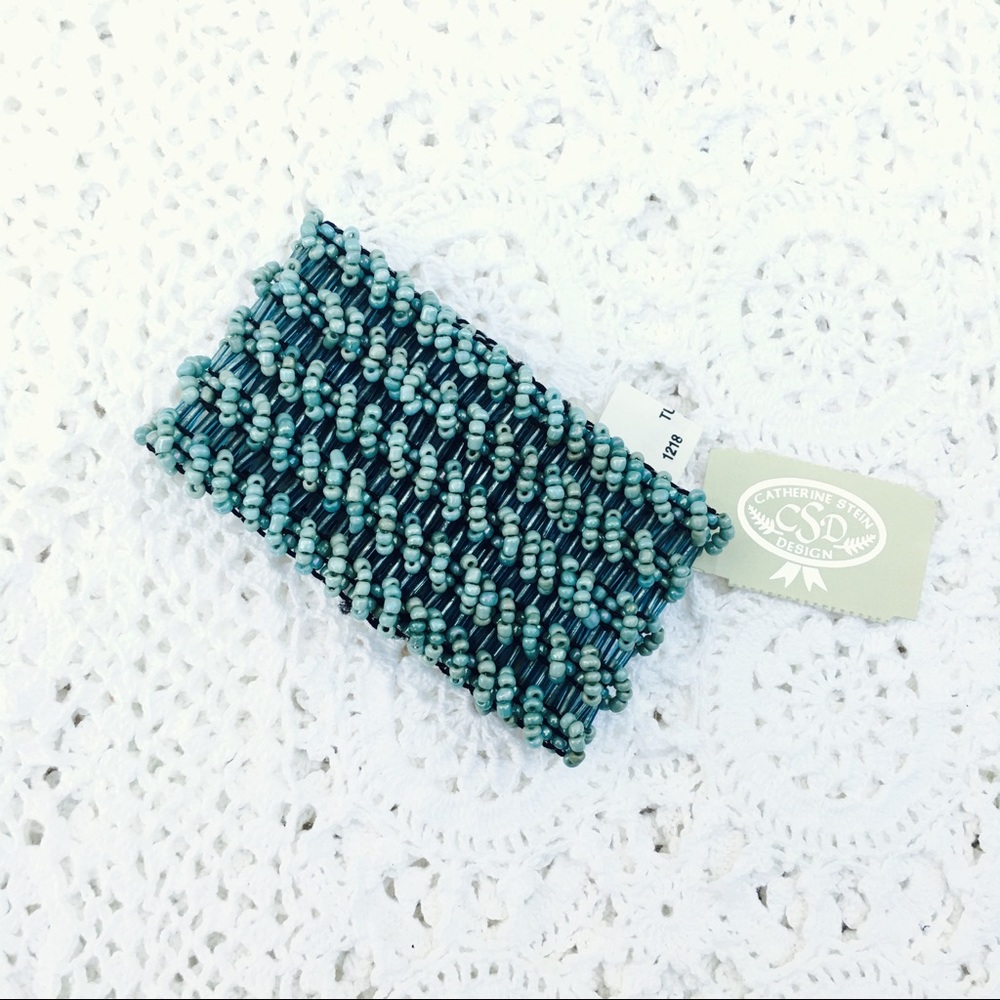 Aqua Bracelet & Earring Set 🌊 - Picture 4 of 8