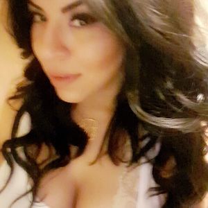 Meet your Posher, Vanessa