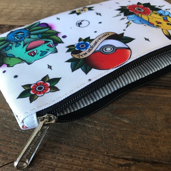 SOLD OUT Loungefly x Pokémon starters pouch - Picture 4 of 5