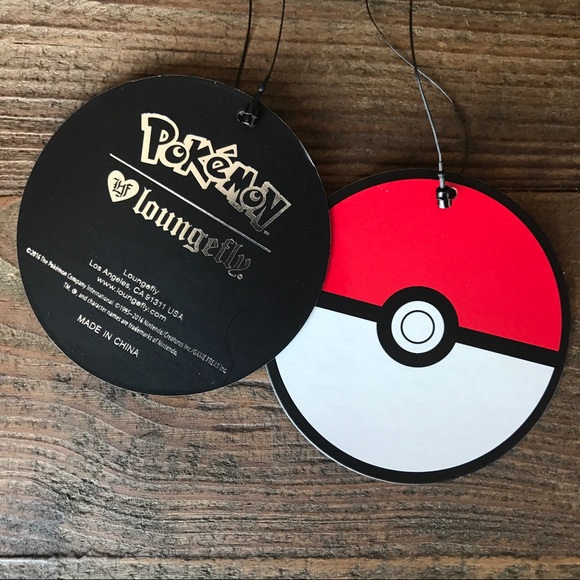 SOLD OUT Loungefly x Pokémon starters pouch - Picture 5 of 5