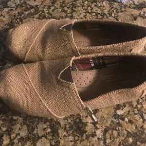 Burlap toms