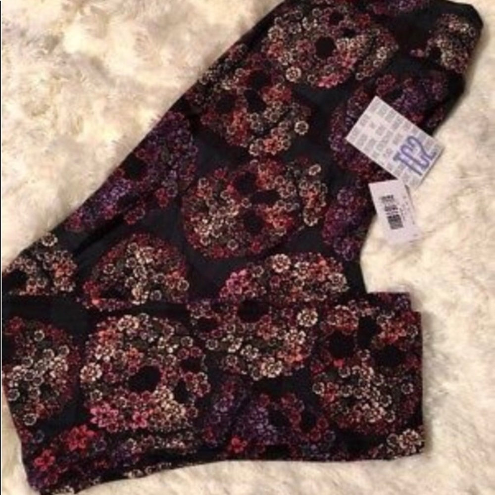 Floral skull leggings