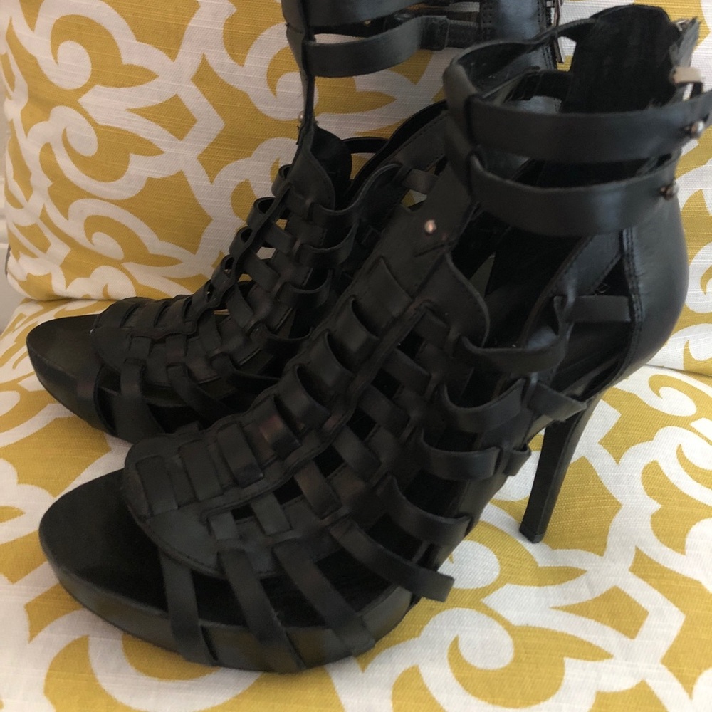 BCBGeneration black high heel