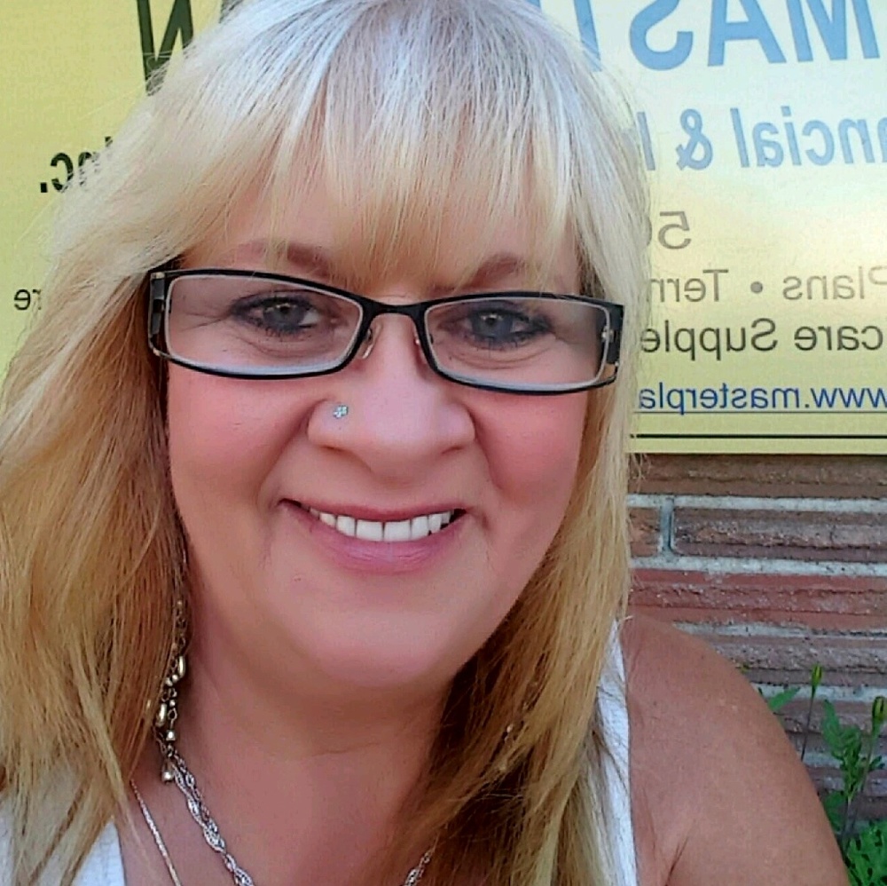 Meet your Posher, Laura