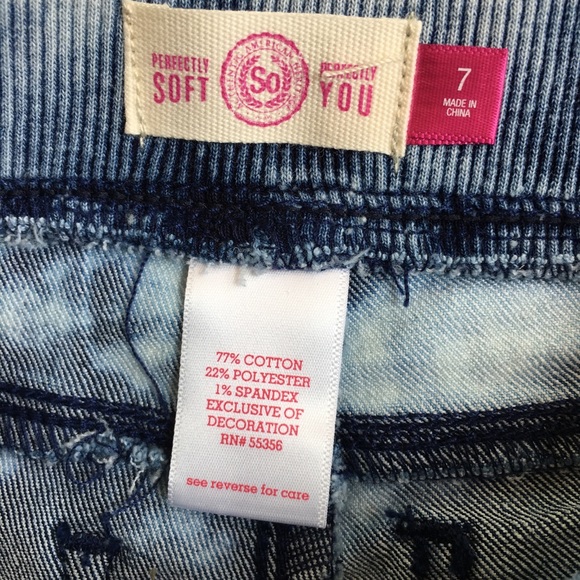 SO Ribbed Waist Acid Wash Jeans Shortie Shorts New - Picture 5 of 7