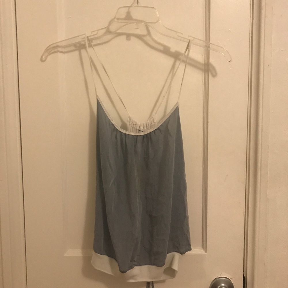 Tie in the back shirt