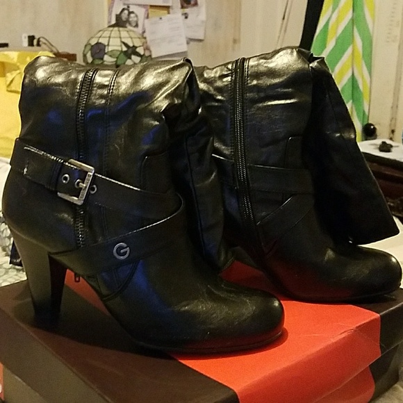 Woman's boots - Picture 4 of 6