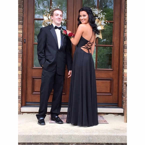 Meet your Posher, Raeven - Picture 1 of 1