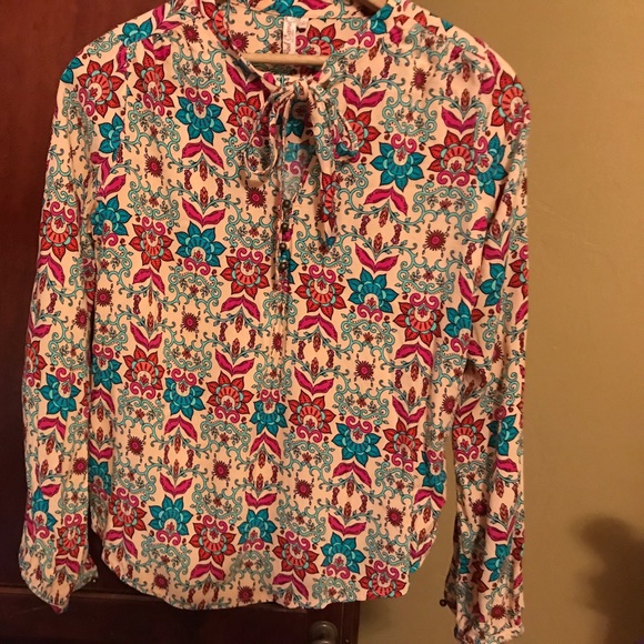 Red Camel Blouse/Shirt - Picture 3 of 3