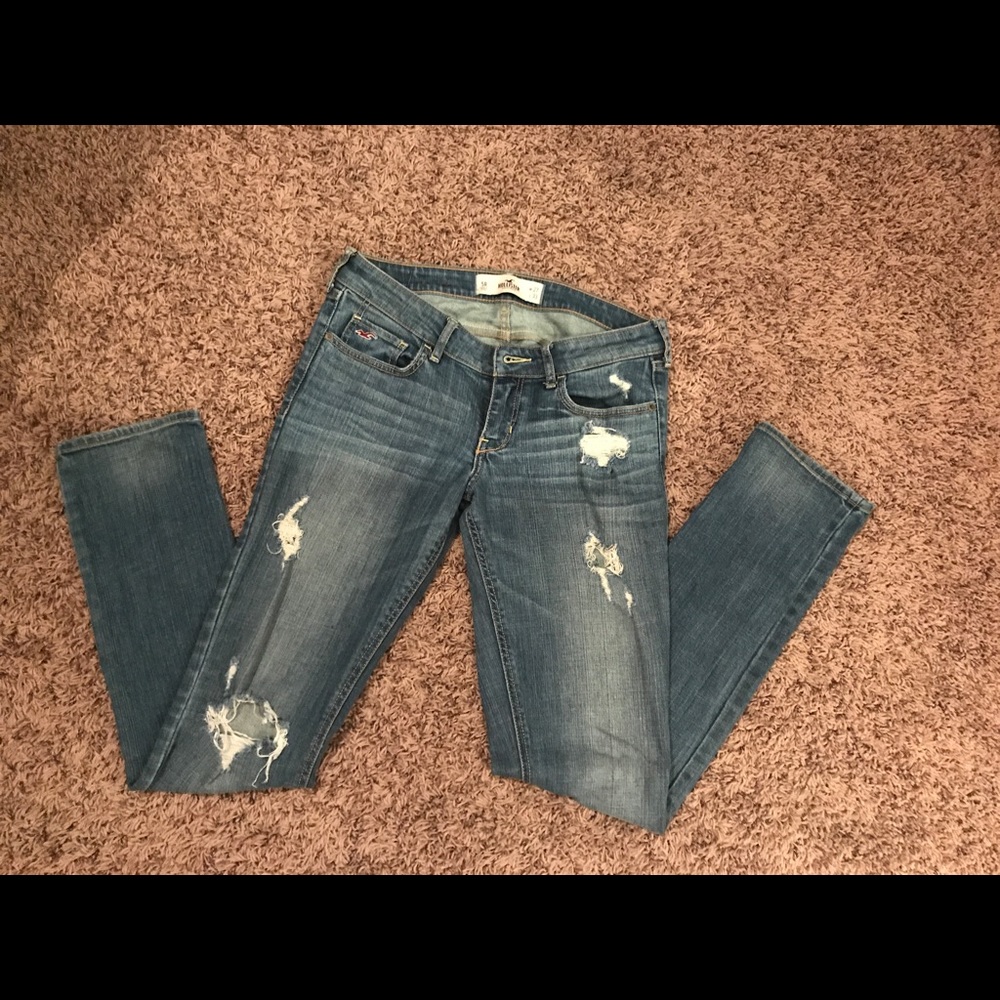 Hollister Skinny Jeans w/holes