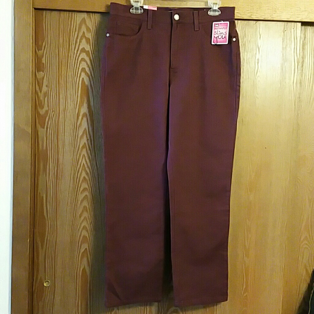 Lee Classic Fit Slimming Pants Size 12 NWT