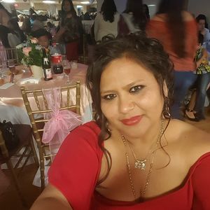 Meet your Posher, Mariposalupe