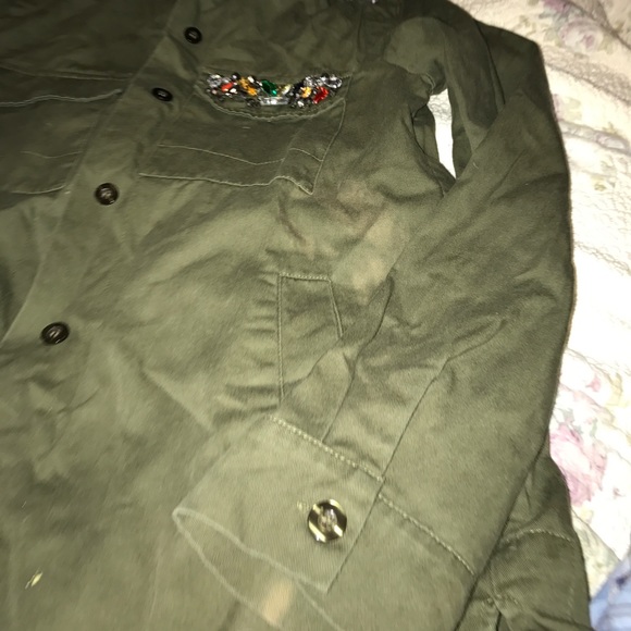 Women's olive green jeweled button down - Picture 4 of 5