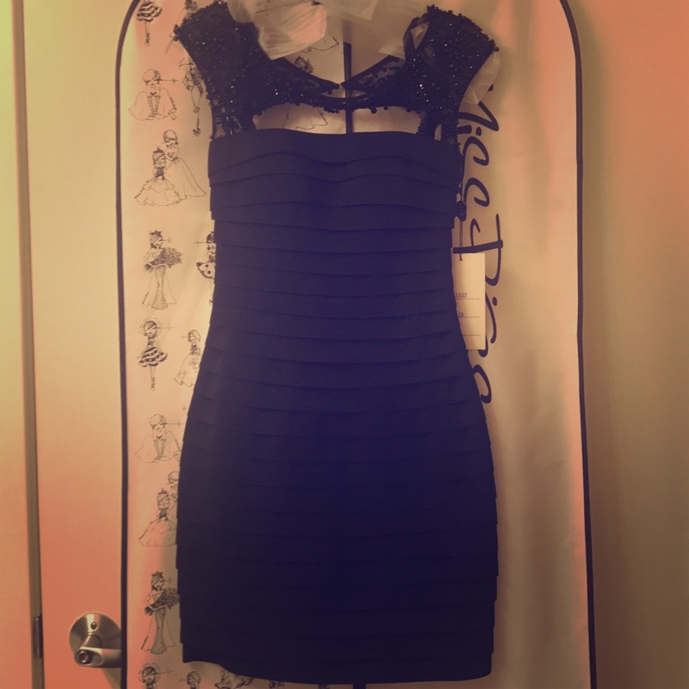 Sherri Hill cocktail dress NWT