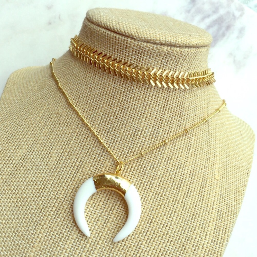 Gold Fishtail Choker