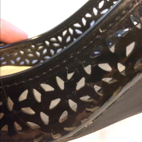 Open Toed Bow Detail Wedges - Picture 3 of 5