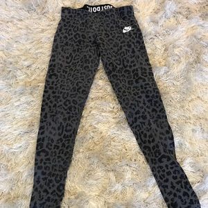 Nike leopard print leggings size S