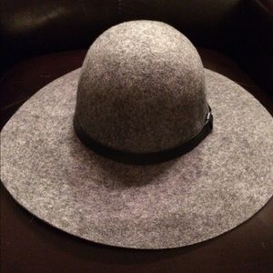 Gray wool felted floppy brim hat new with tags