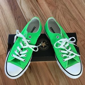 ☘️Green Converse☘️