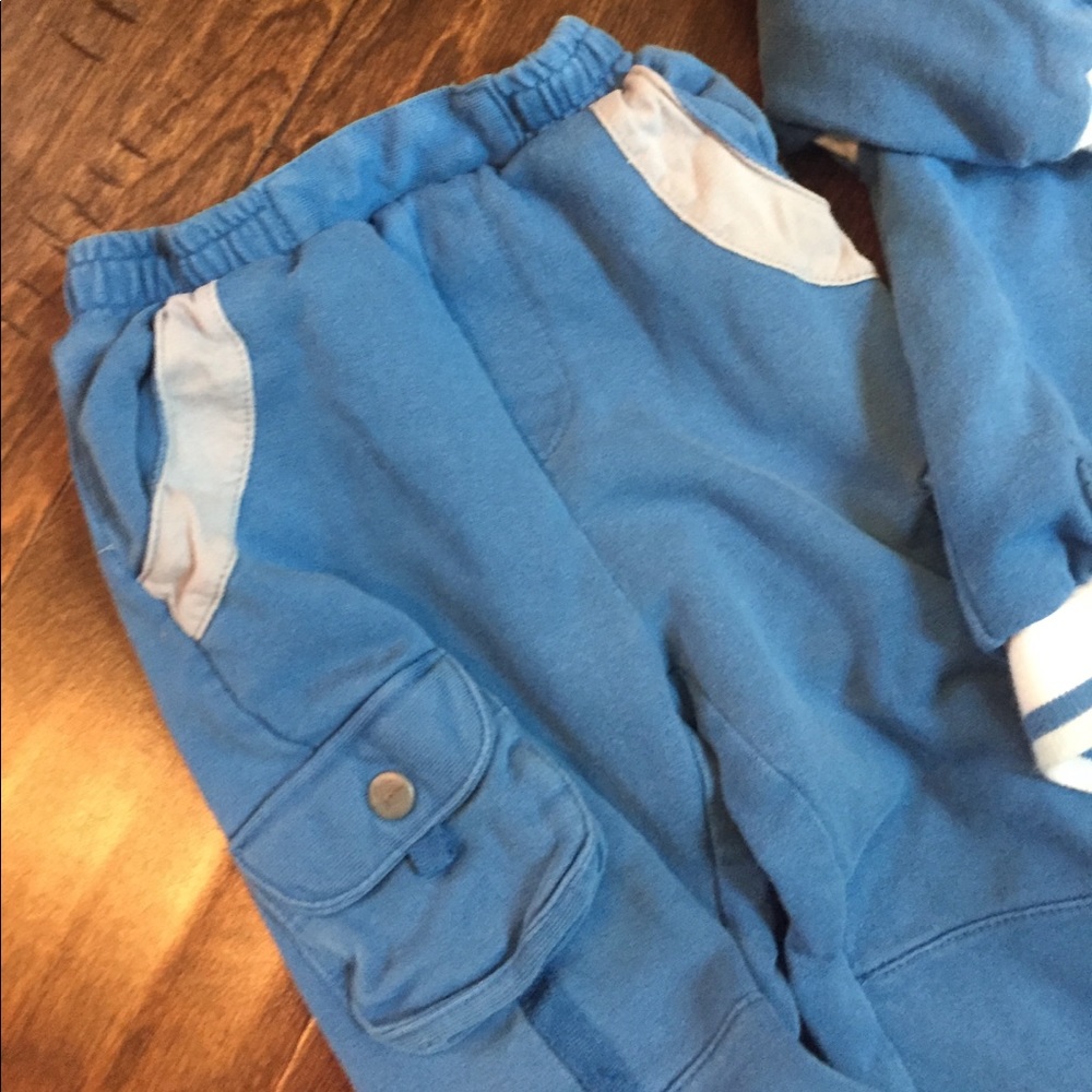 Rabbitmoon sweatsuit - Picture 3 of 4