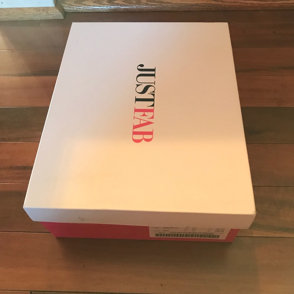 JustFab size 8.5 red lace up stiletto. New in box - Picture 8 of 8