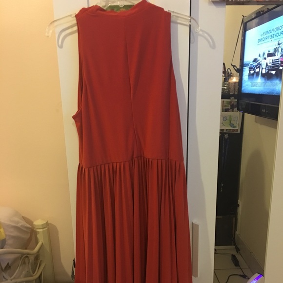 🎀JonesNY Cowl Neck Accordion Dress - Picture 4 of 4