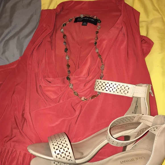 🎀JonesNY Cowl Neck Accordion Dress - Picture 2 of 4