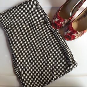 {Old Navy} FIRM💲Black & White Pencil Skirt, NWT