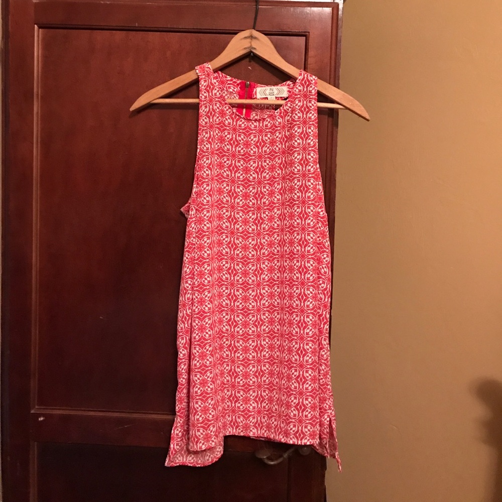 Pink Rose Sleeveless shirt
