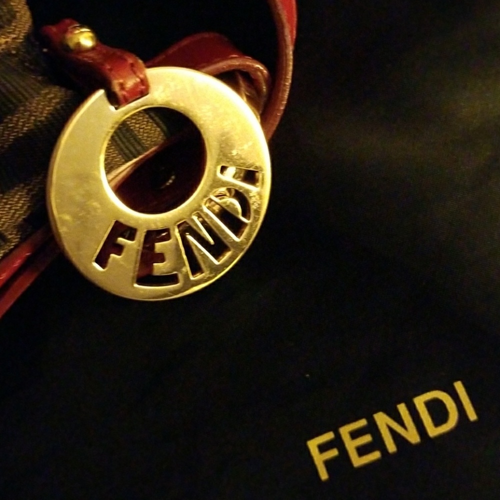 🚫SOLD🚫 FENDI Mama Zucca Hobo Bag - Picture 2 of 4