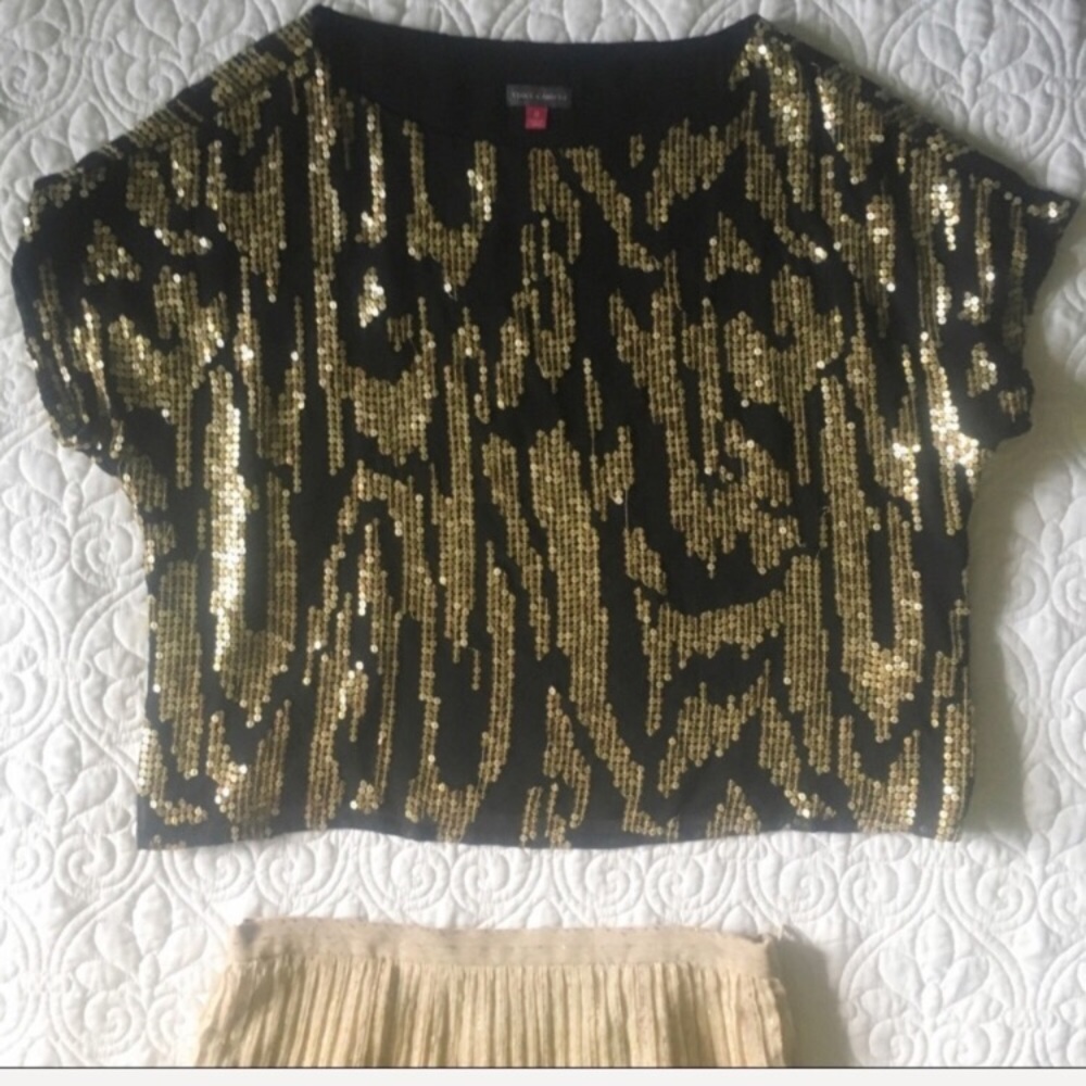 nwot // Vince Camuto • gold + black sequin blouse