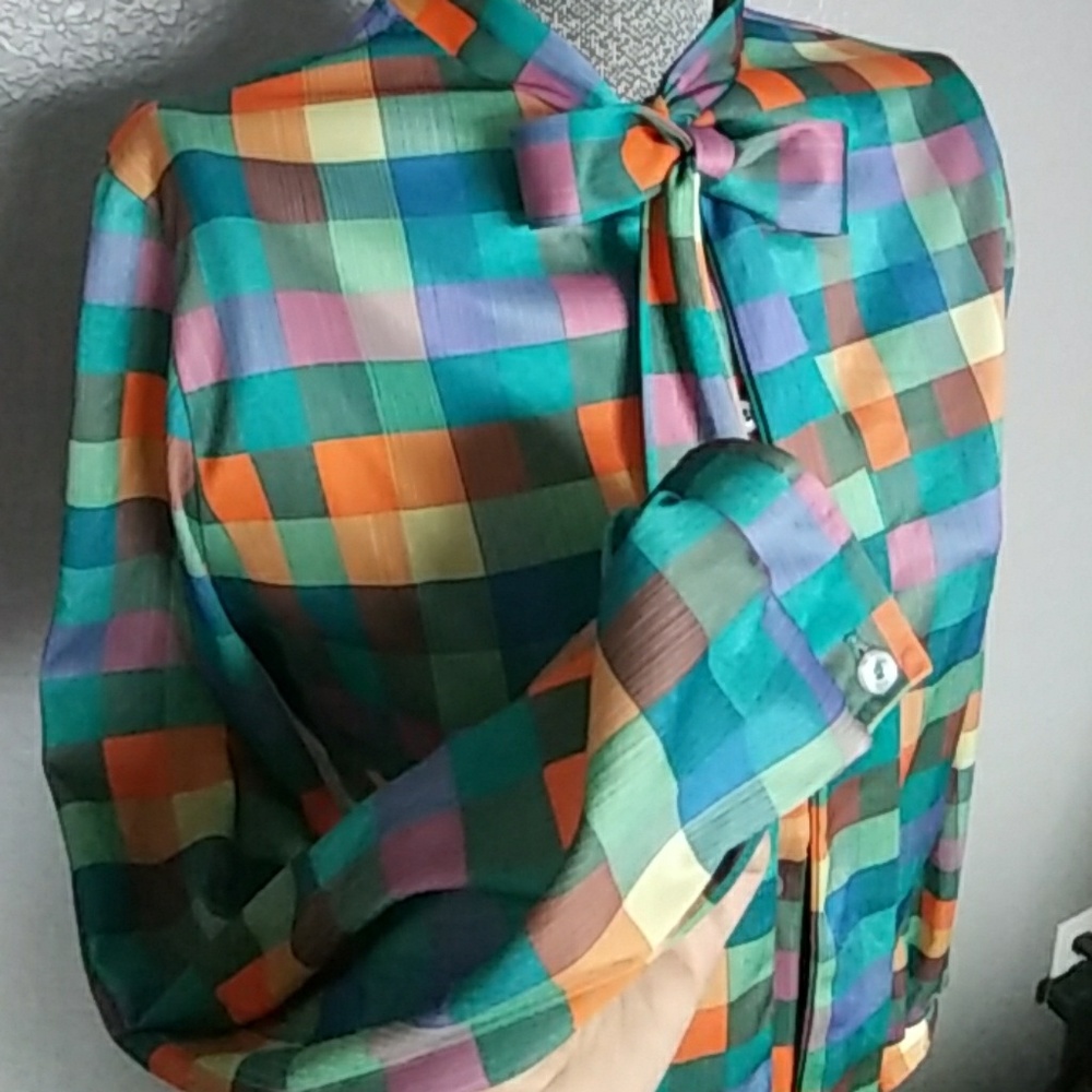 Vintage pussybow blouse