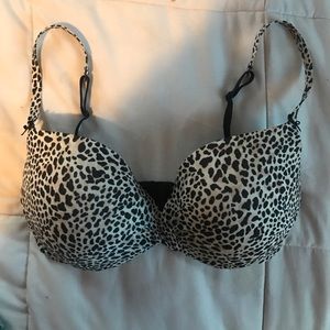 Victoria Secret Plunge Bra -34D