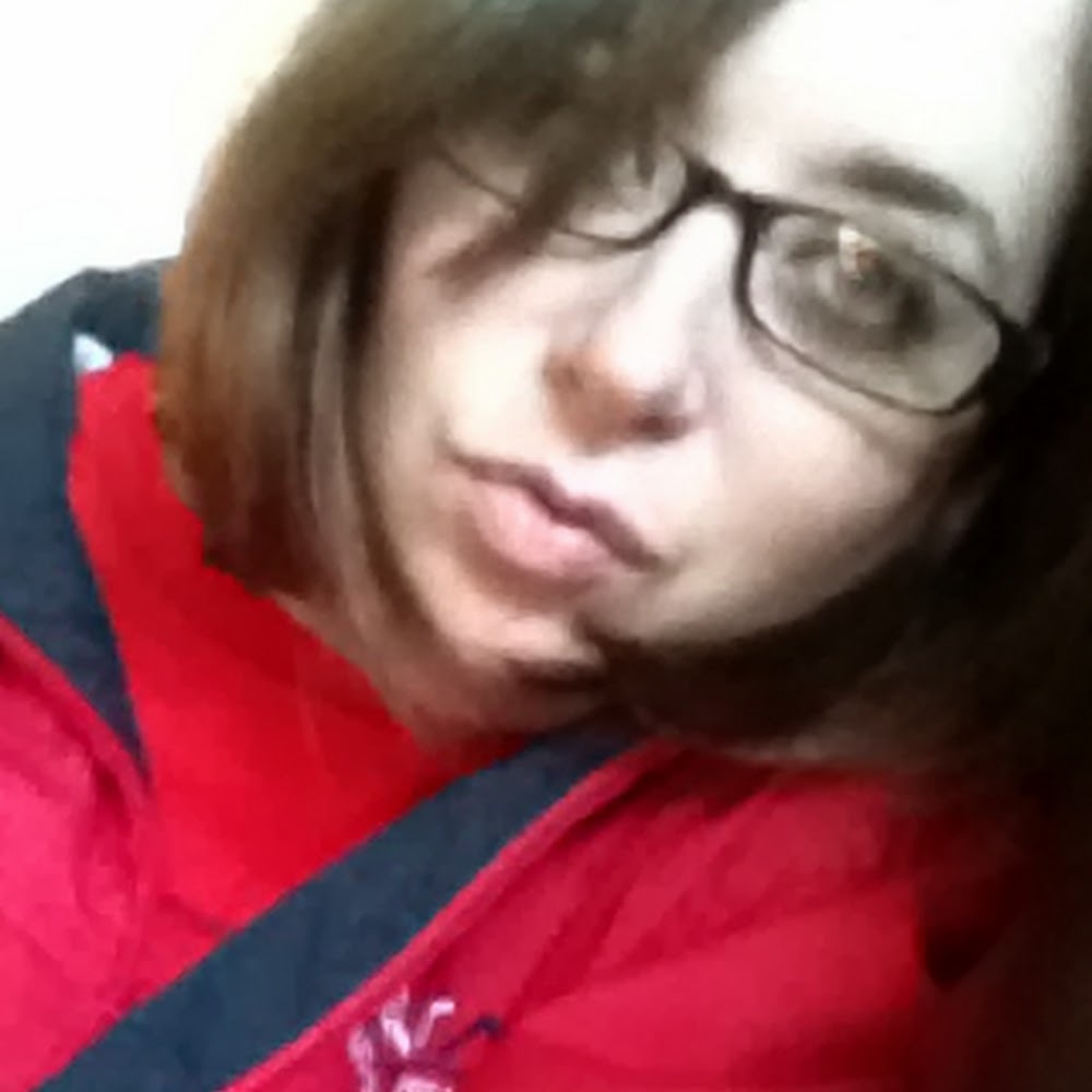 Meet your Posher, Desiree