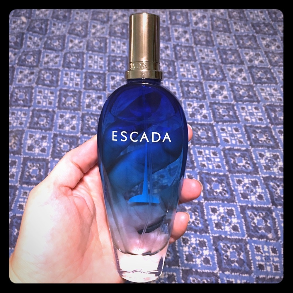 Escada Island Kiss perfume