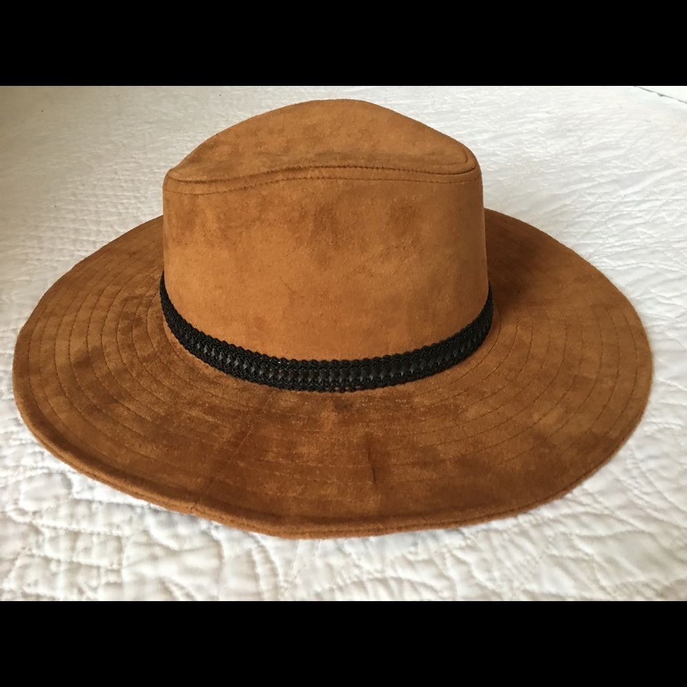 Faux brown suede hat --NWOT