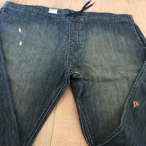 Beautiful jeans 👖 - Picture 2 of 6