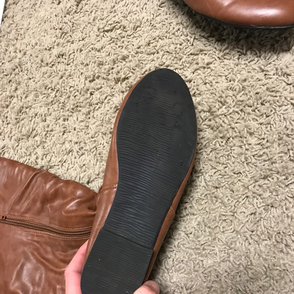 Brown boots - Picture 4 of 4