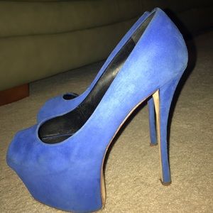 Blue Suede Giuseppe Zanotti platform pump size 38