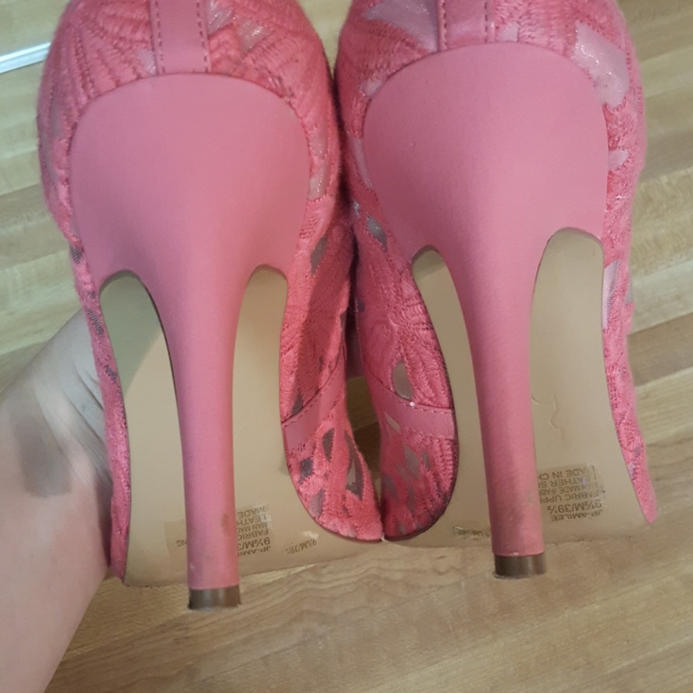 Jessica Simpson Lace Heels - Picture 4 of 4